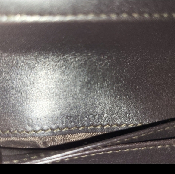 Gucci GG Canvas & Leather Wallet / Passport Holder + Gucci Dust Bag - EUC - Picture 7 of 12